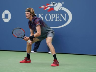 Eylem sırasında onun bize açık 2017 profesyonel tenis oyuncusu Andrey Rublev Rusya'nın ikinci tur maç