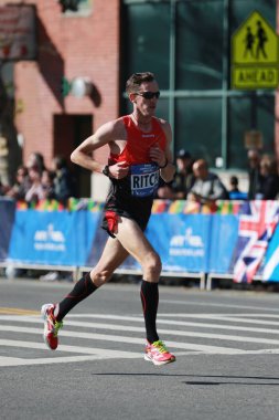 New York maratonunu koşucular 26.2 mil yol tüm beş Nyc boroughs Central Park'ta, Manhattan bitiş çizgisine çapraz geçiş