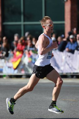 New York maratonunu koşucular 26.2 mil yol tüm beş Nyc boroughs Central Park'ta, Manhattan bitiş çizgisine çapraz geçiş