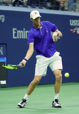 Eylem sırasında onun bize açık 2017 çeyrek final maçında profesyonel tenis oyuncusu Sam Querrey Amerika Birleşik Devletleri