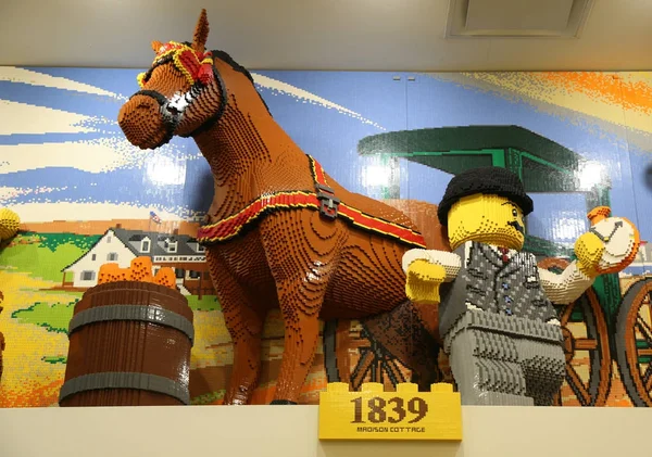 LEGO socha v Lego obchodě v Manhattanu — Stock fotografie