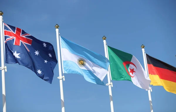 Internationella flaggor: Australien, Argentina, Algeriet och Tyskland — Stockfoto