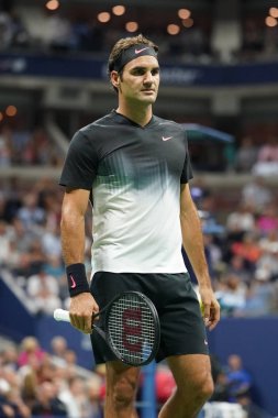  Grand Slam şampiyonu Roger Federer İsviçre onun bize açık 2017 yuvarlak 4 maç sırasında eylem