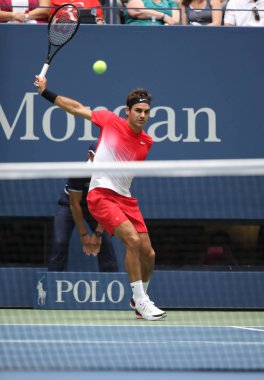 Grand Slam şampiyonu Roger Federer İsviçre onun bize açık 2017 yuvarlak 2 maç sırasında eylem