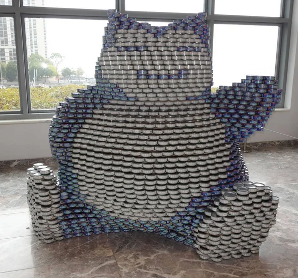 Lebensmittel-Skulptur präsentiert bei 25. jährlichen nyc canstruction Wettbewerb in brookfield place in New York — Stockfoto