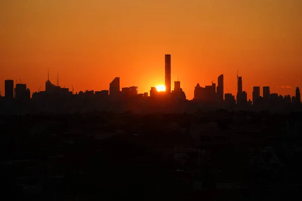 New York City skyline panorama bij zonsondergang — Stockfoto