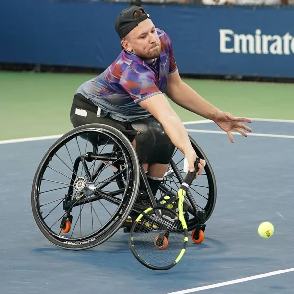 轮椅网球运动员迪伦奥尔科特澳大利亚在行动期间在他的轮椅四选拔半决赛比赛在美国开放2017 — 图库照片