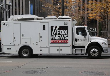  Fox haber kanalı kamyon News Corporation genel merkezi New York'ta bina önünde
