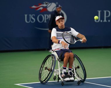 Tekerlekli sandalye tenis oyuncusu Andrew Lapthorne Büyük Britanya'nın eylem sırasında onun tekerlekli sandalye dört Tekler yarı final maç bize açık 2017