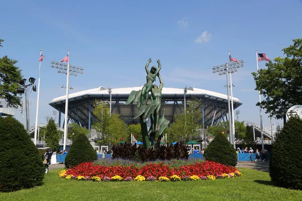 Arthur ashe stadion im billie jean king national tennis center während 2017 us open turnier — Stockfoto