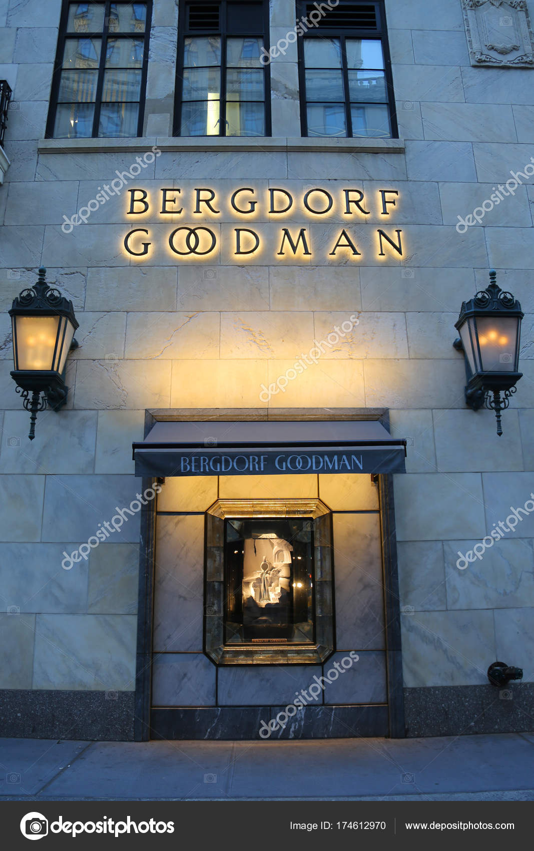 Bergdorf Goodman is a Luxury Department Store on Fifth Avenue, NYC, USA  Stock Photo - Alamy