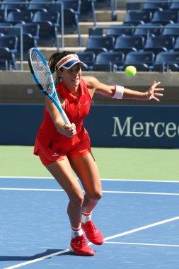 New York - 27 Ağustos 2017: Grand Slam şampiyonu Garbina Muguruza bize açık 2017 Billie Jean King Ulusal Tenis Merkezi İspanya uygulamaları 