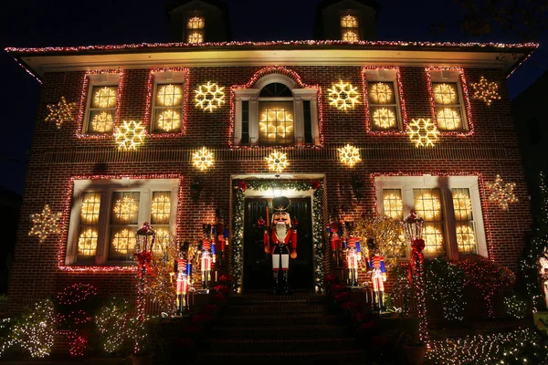 Brooklyn Nueva York Noviembre 2017 Exhibición Luces Decorativas Casas Navidad — Foto de Stock