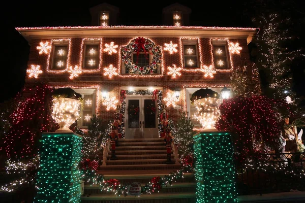 Brooklyn Nueva York Noviembre 2017 Exhibición Luces Decorativas Casas Navidad — Foto de Stock