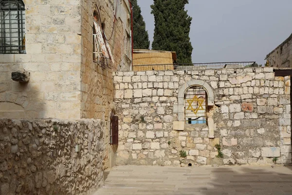 Jerusalem, İsrail - 30 Nisan 2017: Sokak sahne Kudüs'ün eski şehri.