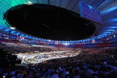 Rio De Janeiro, Brezilya - 5 Ağustos 2016: Rio 2016 Olimpiyatları açılış töreni. Olimpiyat Oyunları 2016 Officially Rio de Janeiro'da Maracana Stadı nda renkli törenle açıldı