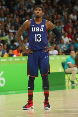Rio De Janeiro, Brezilya - 10 Ağustos 2016: Paul George takımı ABD (13) eylem sırasında Grup A basketbol match Team Usa ve Avustralya Rio 2016 Olimpiyat Oyunları, Carioca Arena 1 arasında
