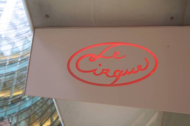 New York - 19 Aralık 2017: İkonik Midtown Fransız restoran Le Cirque Manhattan'da karmaşık Bloomberg Tower'da