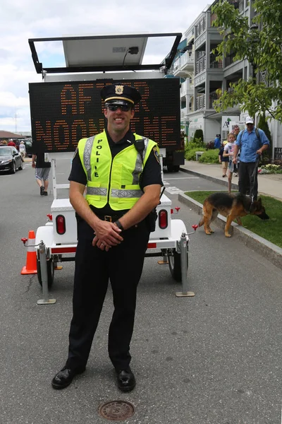 Bar Harbor Maine Julho 2017 Policial Bar Harbor Oferece Segurança — Fotografia de Stock