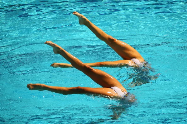 Duetto Nuoto Sincronizzato Durante Competizione — Foto Stock