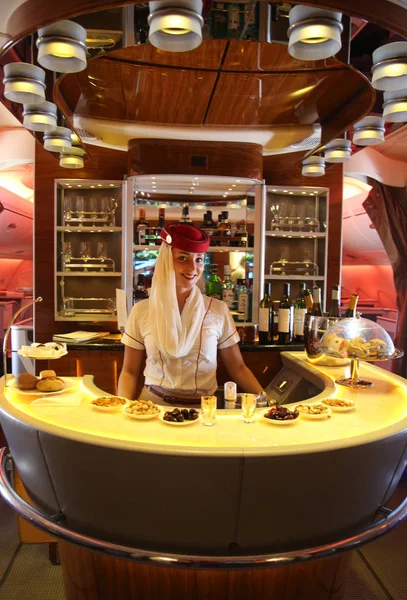 Dubai Uae February 2016 Emirates Airbus A380 Flight Cocktail Bar — Stock Photo, Image