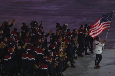 Pyeongchang, Güney Kore 9 Şubat 2018: Amerikan Olimpiyat takımı Pyeongchang 2018 Olimpiyatları Açılış Töreni Olimpiyat Stadyumu, Pyeomgchang, Güney Kore'de içine yürüdü