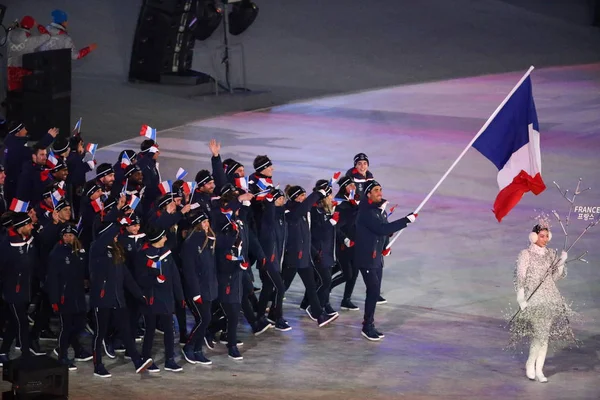 Pyeongchang Jižní Korea Února 2018 Olympijský Vítěz Martin Fourcade Nesoucí — Stock fotografie