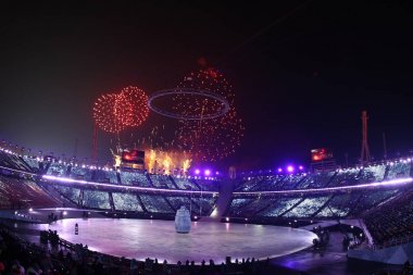 Pyeongchang, Güney Kore - 9 Şubat 2018: açılış töreni 2018 Kış Olimpiyatları. Olimpiyat Oyunları 2018 resmen Pyeongchang, Güney Kore Olimpiyat Stadyumu'nda renkli bir törenle açıldı.