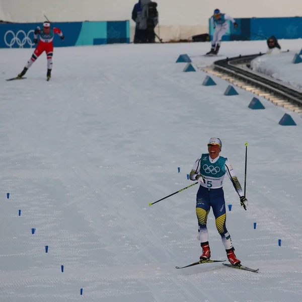 대한민국 2018 올림픽 챔피언 Kalla 스웨덴의 킬로미터 2018 올림픽에서 Skiathlon에서에서 — 스톡 사진