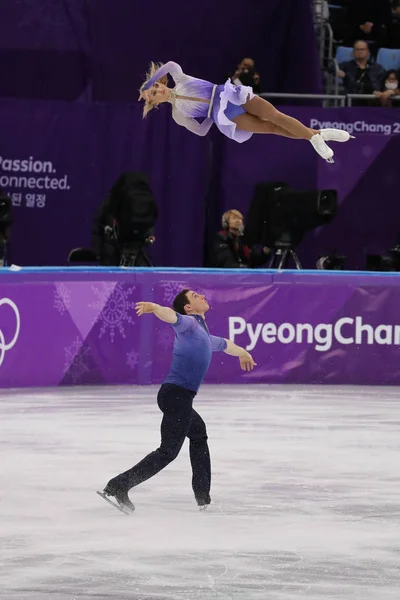 Gangneung Південна Корея Лютого 2018 Олімпійські Чемпіони Олена Савченко Бруно — стокове фото