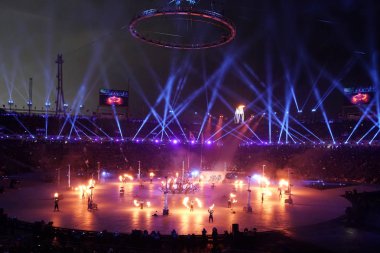 PYEONGCHANG, Güney Kore - 9 Şubat 2018: 2018 Kış Olimpiyatları Açılış Töreni. Olimpiyat Oyunları 2018, PyeongChang Olimpiyat Stadyumu 'nda renkli bir törenle resmen açıldı. 