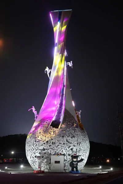 Pyeongchang Zuid Korea Februari 2018 Pyeongchang Helderder Wereld Sculptuur Voor — Stockfoto