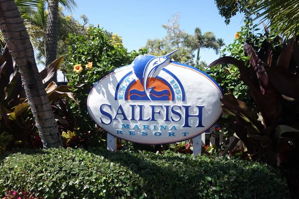 stock image WEST PALM BEACH, FLORIDA - MARCH 21, 2018: Sailfish Marina Resort in West Palm Beach, Florida. Sailfish Marina Resort is a favorite docking in the Palm Beaches