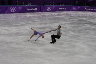 Tarihleri, Güney Kore - 15 Şubat 2018: Alexa Scimeca Knierim ve Chris Knierim Amerika Birleşik Devletleri'nin çift paten ücretsiz Program 2018 Kış Olimpiyat Oyunları'nda gerçekleştirmek