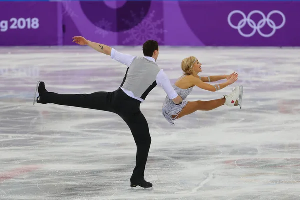 Gangneung Південна Корея Лютого 2018 Олімпійські Чемпіони Олена Савченко Бруно — стокове фото