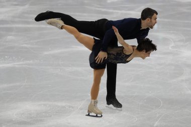 Tarihleri, Güney Kore - 9 Şubat 2018: Meagan Duhamel ve Eric Radford Kanada Olimpiyat Şampiyonu takım olay çifti pateni kısa programı 2018 Kış Olimpiyat Oyunları'nda gerçekleştirmek
