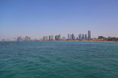 Tel Aviv, İsrail - 29 Nisan 2017: Tel Aviv manzarası panorama ve kıyı görünümü 