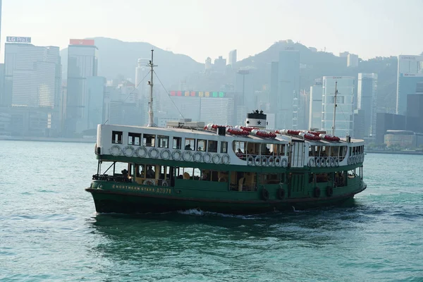 2019年11月8日 香港的星轮 星轮是一个客轮服务运营商和旅游景点 它的主要路线是运送乘客穿过维多利亚港 — 图库照片
