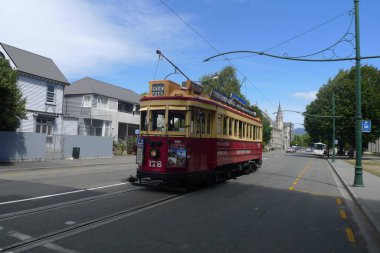 Christchurch, Yeni Zelanda - 28 Ocak 2009: Worcester Caddesi 'ndeki Christchurch tramvayı. 