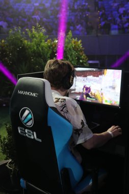 Melbourne, Avustralya - 27 Ocak 2019: Fortnite yaz Smash Avustralya Açık 2019 içinde Melbourne sırasında yüzlerce Fortnite oyuncular rekabet. Epic Games tarafından geliştirilen ve 2017 yılında yayımlanan bir online video oyunu Fortnite olduğunu