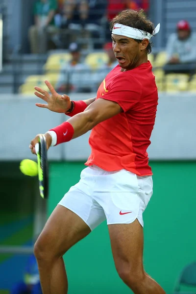 オリンピック テニス センターでリオ 2016年のオリンピック大会の男子シングルス準決勝中にリオ ジャネイロ ブラジル 2016 オリンピック チャンピオン スペインのラファエル — ストック写真