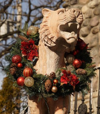 Brooklyn, New York - 12 Aralık 2019: Brooklyn 'in Dyker Heights semtinde Noel evi dekorasyonu