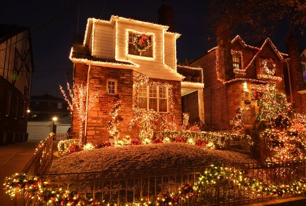 Brooklyn New York Грудня 2019 Різдвяний Будиночок Прикрас Приміському Районі — стокове фото