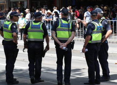 Melbourne, Avustralya - 26 Ocak 2019: Victoria Polis Teşkilatı Melbourne 'da 2019 Avustralya Günü Geçit Töreni sırasında güvenliği sağladı