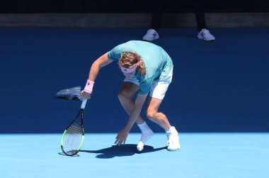 Profesyonel tenisçi Yunan Stefanos Tsitsipas, Melbourne Park 'ta oynanan Avustralya Açık 2019' da Rafael Nadal ile oynadığı yarı final karşılaşmasında maç yapıyor.