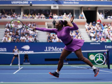 NEW YORK - 1 Eylül 2019: Grand Slam şampiyonu Serena Williams, Billie Jean King Ulusal Tenis Merkezi 'nde oynanan 2019 ABD Açık turu 16. 