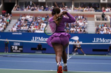 NEW YORK - 1 Eylül 2019: Grand Slam şampiyonu Serena Williams, Billie Jean King Ulusal Tenis Merkezi 'nde oynanan 2019 ABD Açık turu 16. 