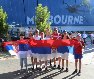 Melbourne, Avustralya - 27 Ocak 2019: Avustralya Açık erkekler final karşılaşmasından önce Sırp tenisçiler Sırbistan 'dan Novak Cokoviç ile İspanya' dan Rafael Nadal arasında Melbourne 'deki Rod Laver Arena' da oynanan karşılaşma
