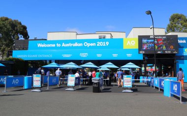 Melbourne, Avustralya - 22 Ocak 2019: 2019 Avustralya Açık sırasında Melbourne Park 'taki Avustralya tenis merkezine giriş