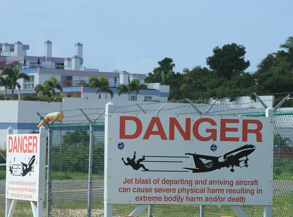 Warning Signs Princess Juliana International Airport Sint Maarten Maho Beach — Stock Photo, Image